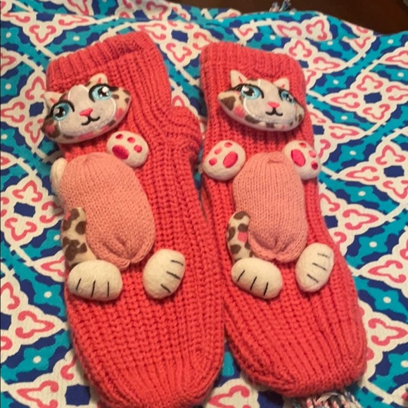 Girl’s Pink Sweater Slipper Socks with grippers - Picture 2 of 5